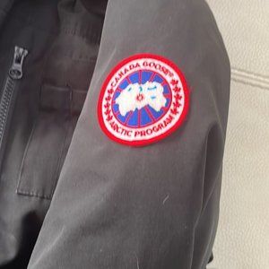 Canada Goose Men's Large Jacket